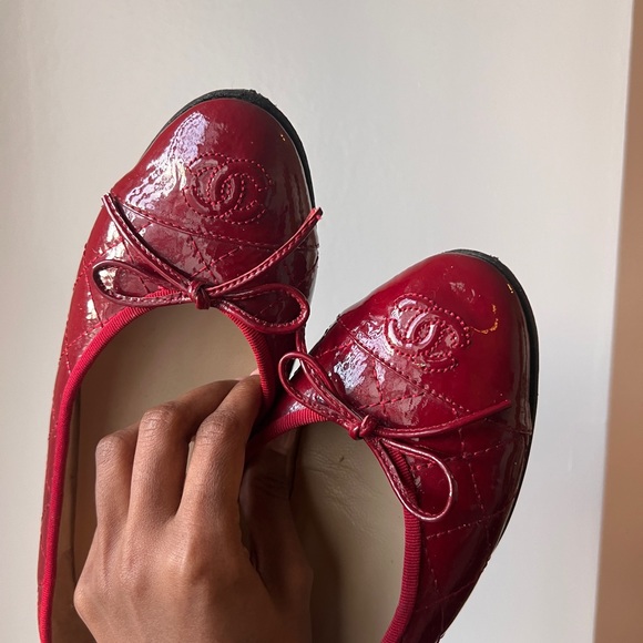 Vintage Red Patent Leather Chanel Ballet Flats - Picture 8 of 9